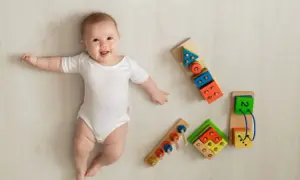 Jak się bawić z 4 miesięcznym dzieckiem, by wspierać jego rozwój?